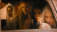 Lee (right) as The Dag (Image via YouTube/Warner Bros.)